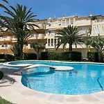 Primera Linea Marinas دينايا